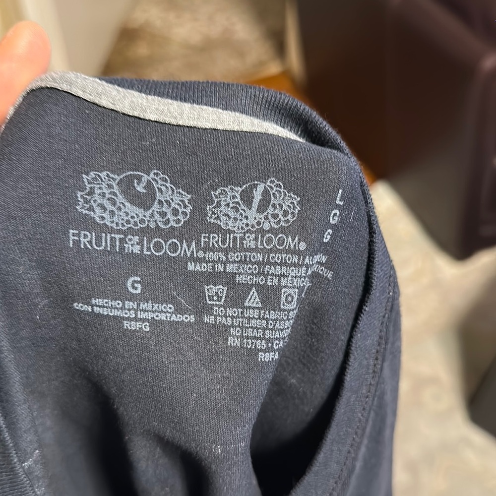 FRUIT OF THE LOOM 100% COTTON SIZE L WOMEN T-SHIRT WITH BEAUTIFUL DESIGN - Picture 3 of 7